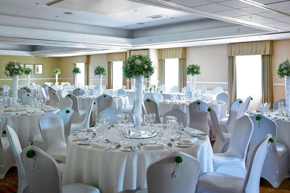 delta hotels by marriott tudor park country club