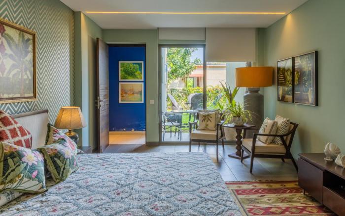 avior by hireavilla 4br w infinity pool in parra
