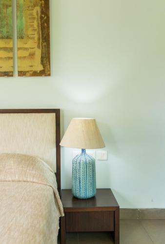 avior by hireavilla 4br w infinity pool in parra