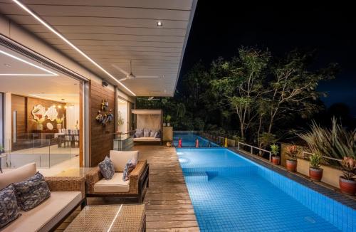 avior by hireavilla 4br w infinity pool in parra