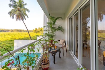 legacy by hireavilla full field view villa w pool