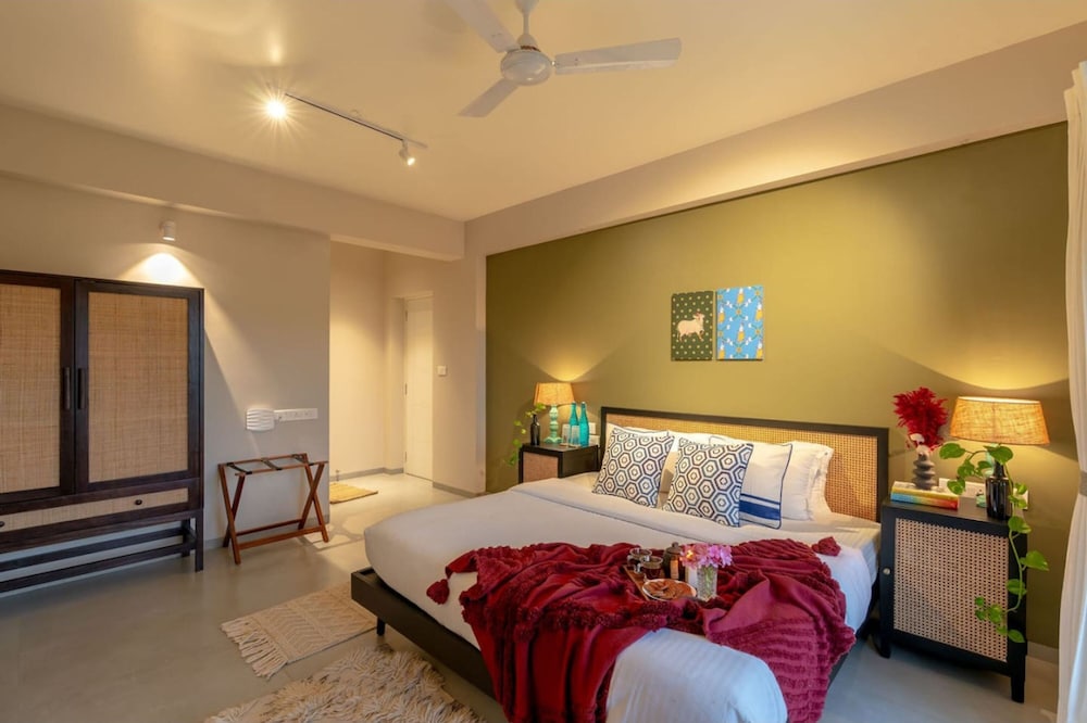 legacy by hireavilla full field view villa w pool