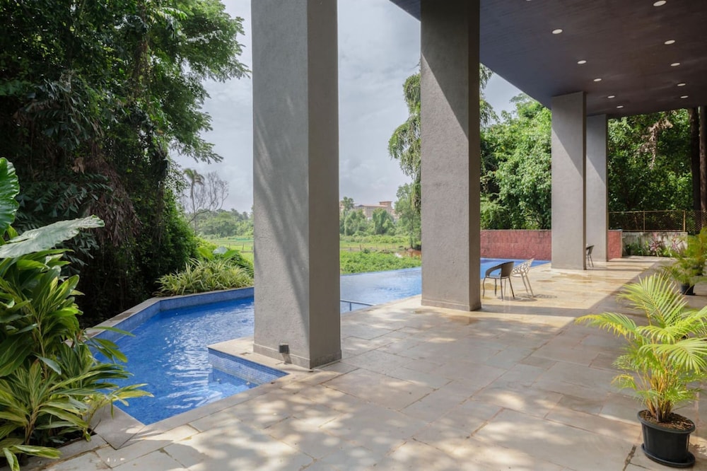 cozy 1br with pool only 1km from candolim beach