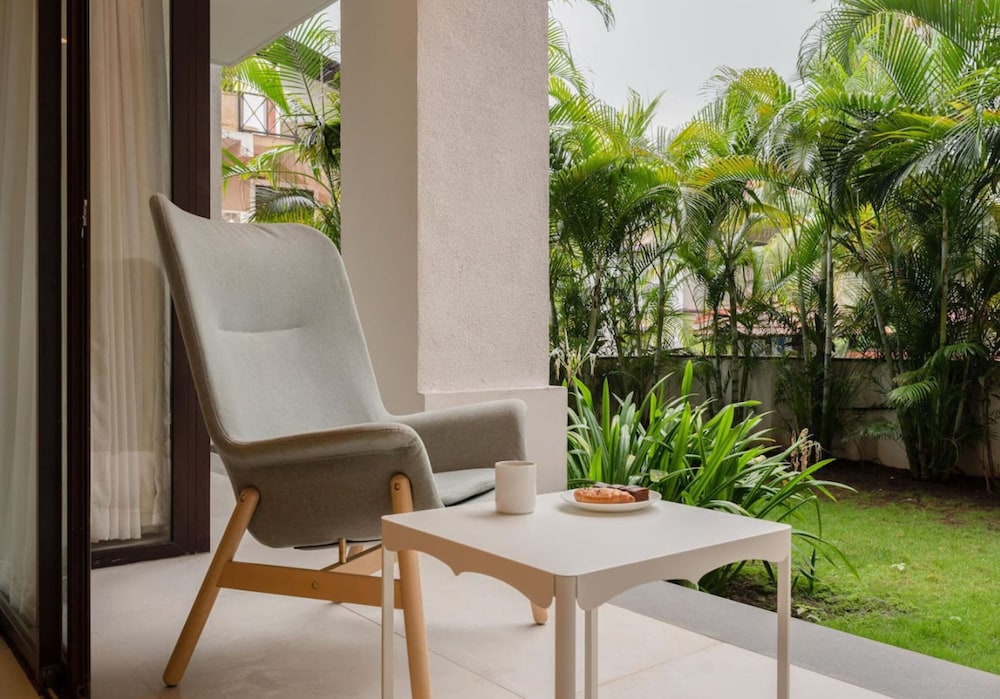 cozy 1br with pool only 1km from candolim beach