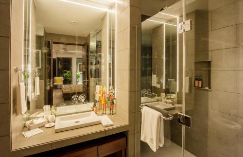 elara by hireavilla 4br w infinity pool parra