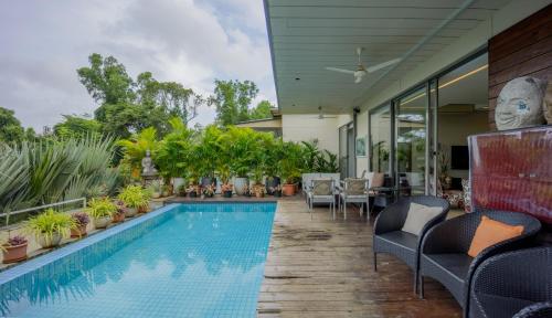elara by hireavilla 4br w infinity pool parra