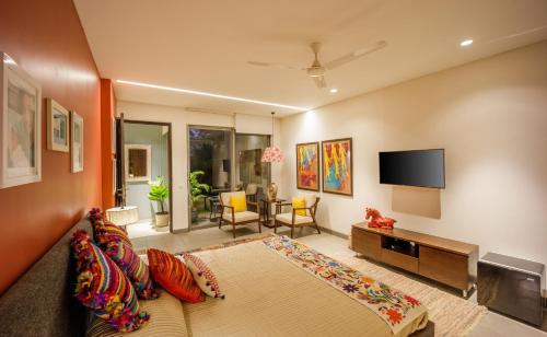elara by hireavilla 4br w infinity pool parra
