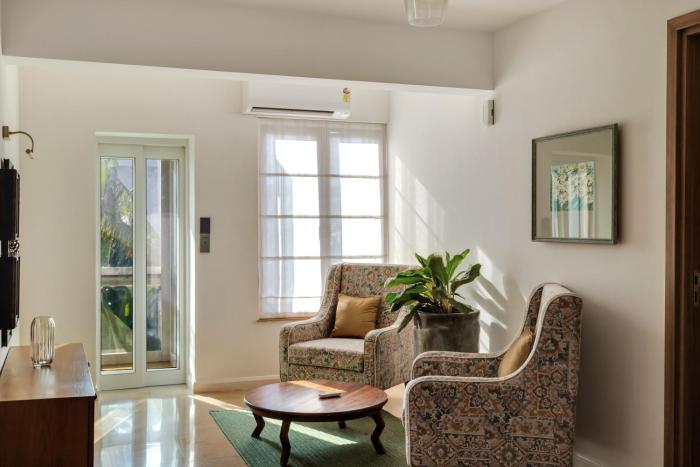 inaari 5br w private pool 5km to anjuna beach