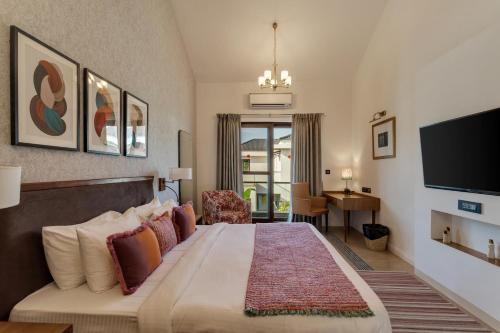 inaari 5br w private pool 5km to anjuna beach