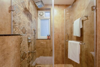 irene altezza by hireavilla 2 3br apt with pool