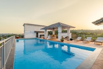 irene altezza by hireavilla 2 3br apt with pool