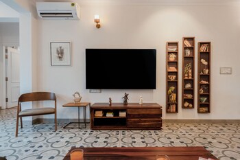 irene altezza by hireavilla 2 3br apt with pool