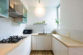 2bhk w pvt pool 10 mins from beach villa venus