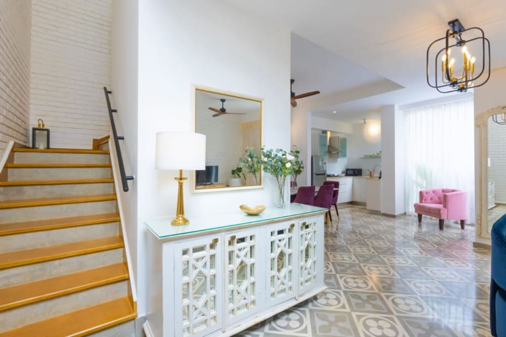 2bhk w pvt pool 10 mins from beach villa venus