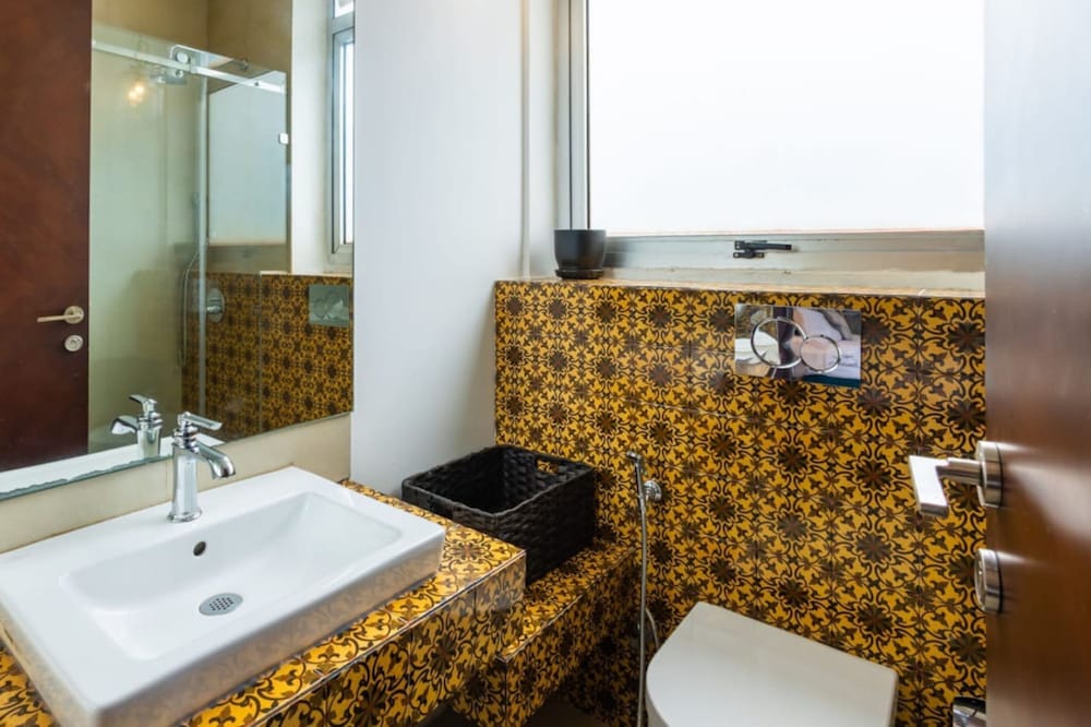 2bhk w pvt pool 10 mins from beach villa venus