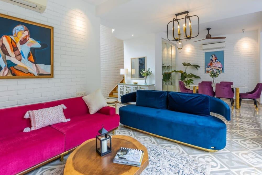 2bhk w pvt pool 10 mins from beach villa venus