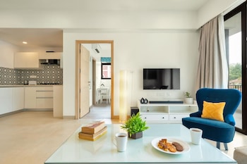 spacious 3 br apartment with pool in candolim