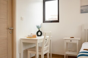 spacious 3 br apartment with pool in candolim