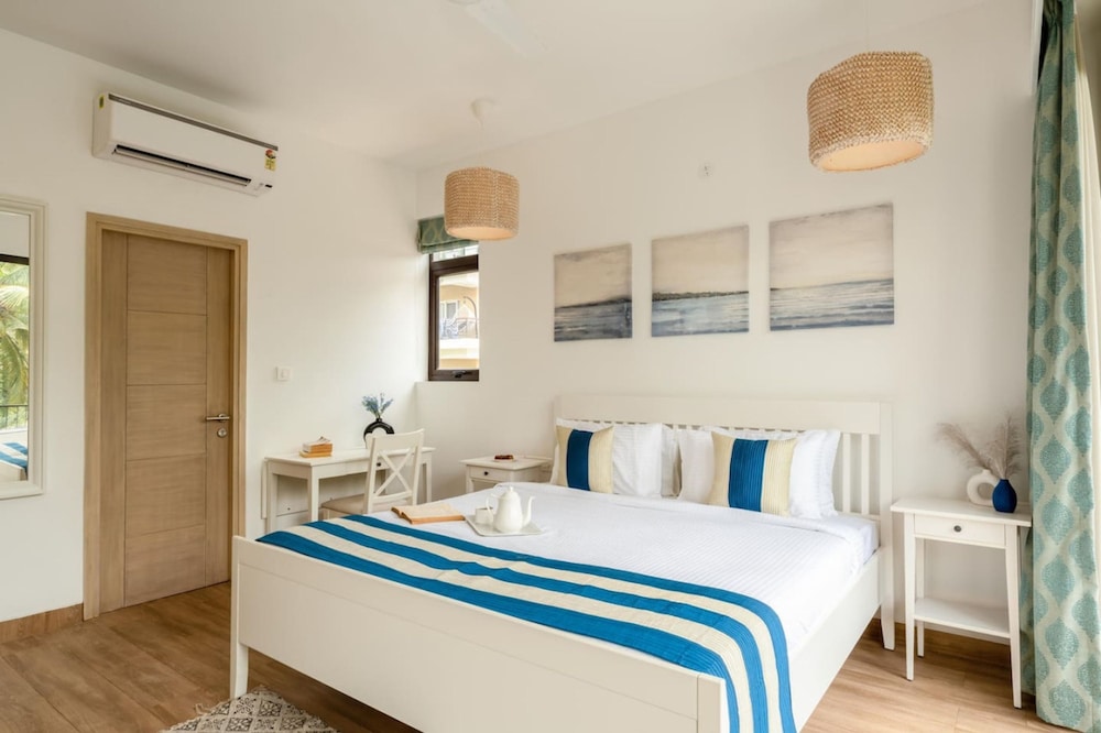 spacious 3 br apartment with pool in candolim