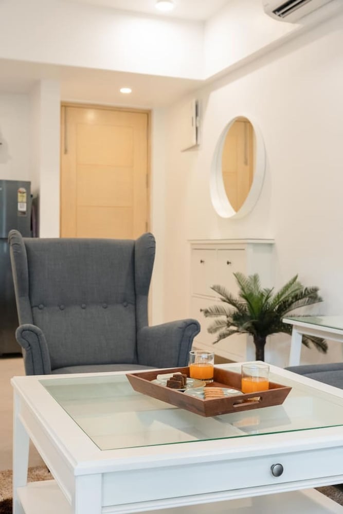 1br in candolim walking distance from beach