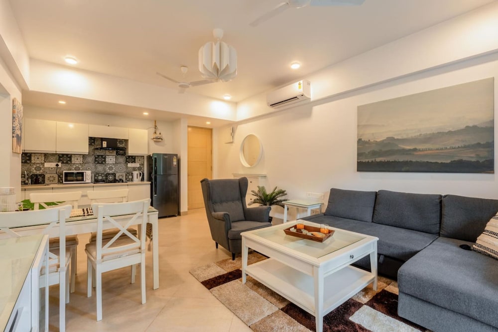 1br in candolim walking distance from beach