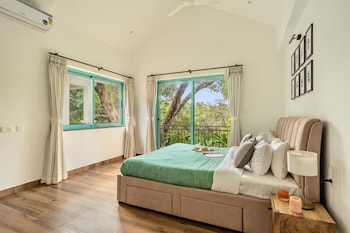 3bhk villa w private pool assagao villa c leste