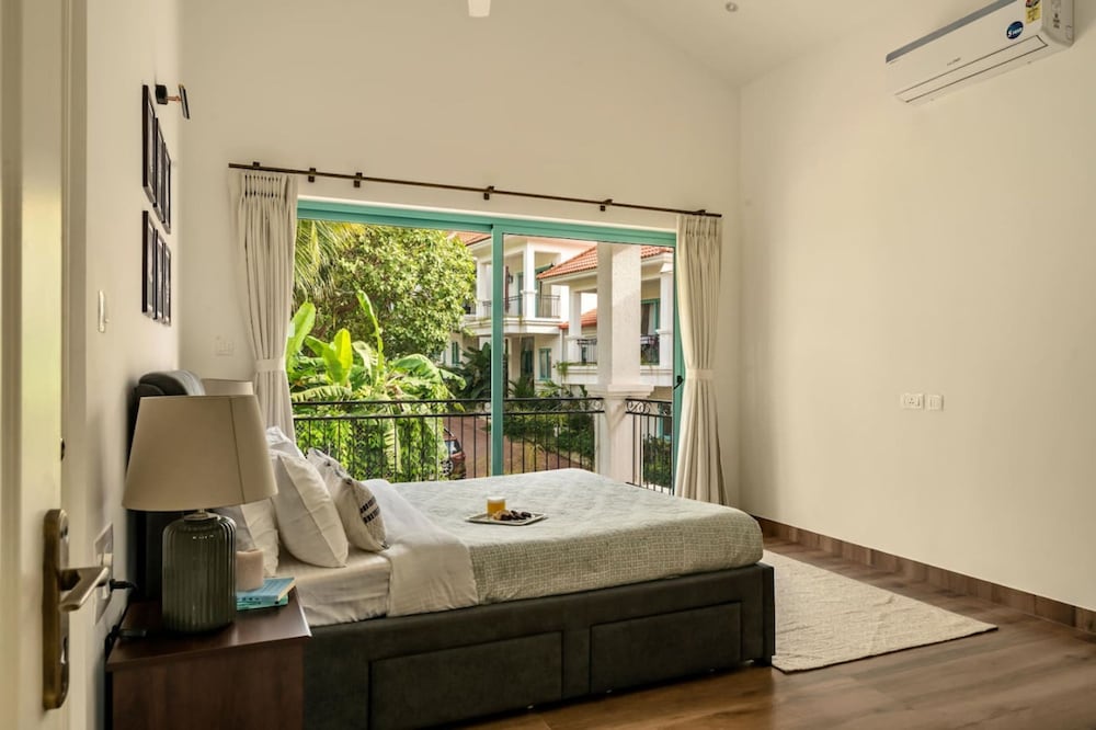 3bhk villa w private pool assagao villa c leste