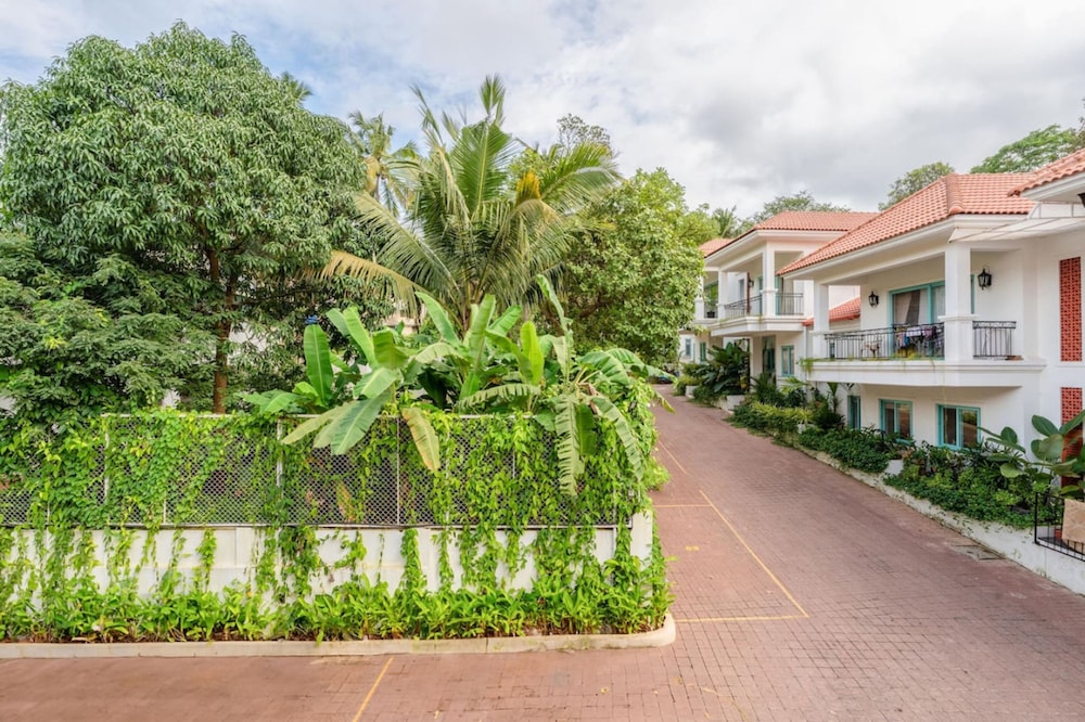 3bhk villa w private pool assagao villa c leste