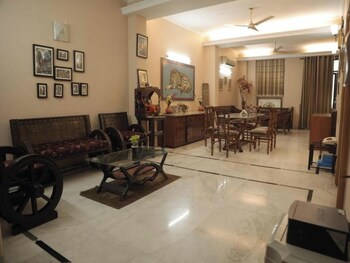 room home stay bed and break fast