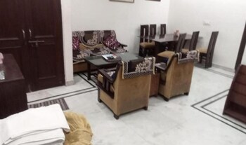 room home stay bed and break fast