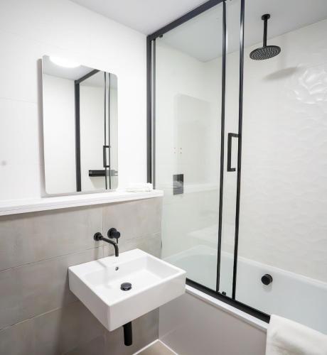 west townhouse by casacity