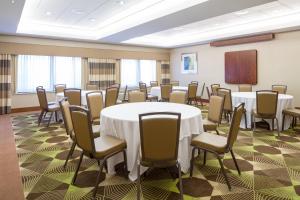 holiday inn manchester airport by ihg