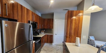 river house apartments