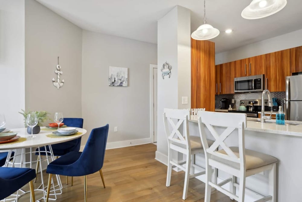 river house apartments