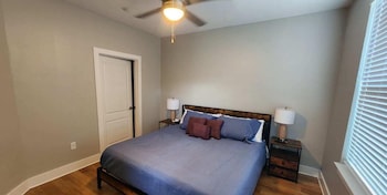 river house apartments