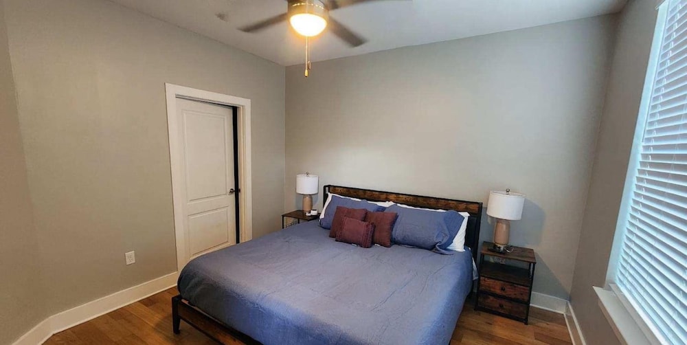 river house apartments