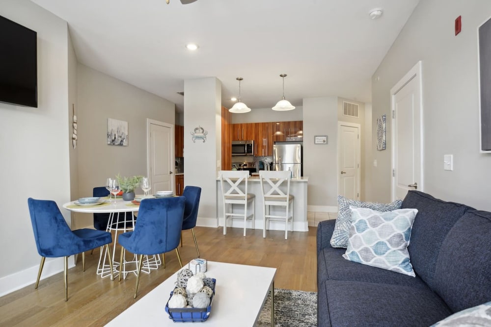 river house apartments