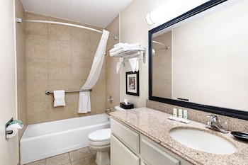 quality inn near lake marble falls