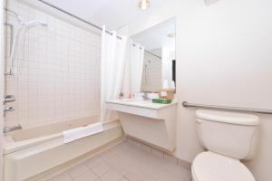 econo lodge inn and suites
