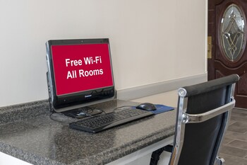 red roof inn marion va