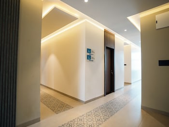 pravasa stay near luv kush square