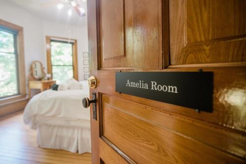 Amelia Room Bw Boutique Hotel,,2 star