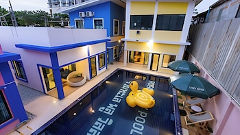 talay pool villa pattaya