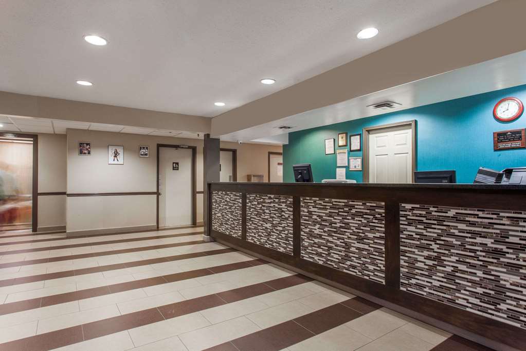 red roof inn martinsburg