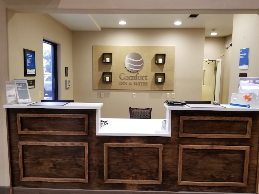 sonesta essential baton rouge airport
