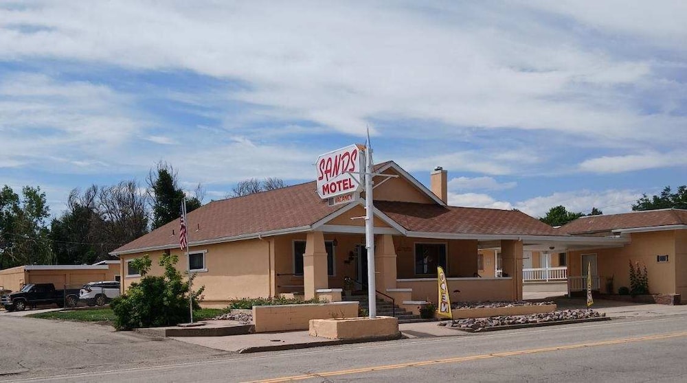 sands motel