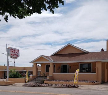 sands motel