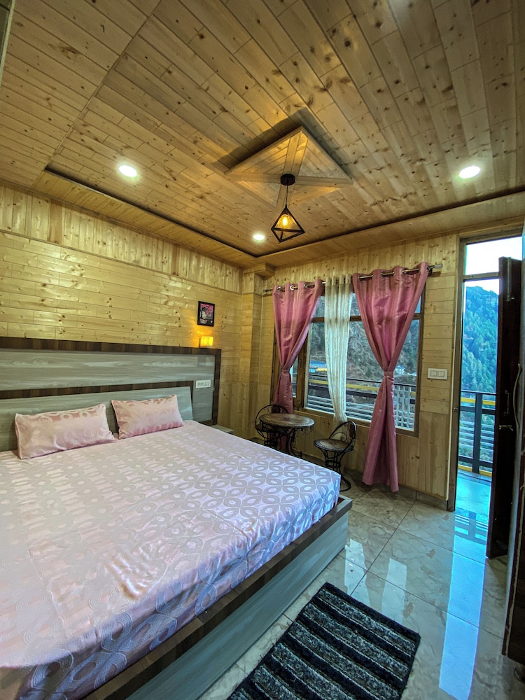 alpine crest homestay