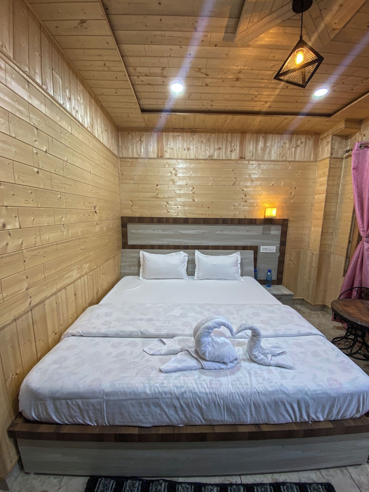 alpine crest homestay