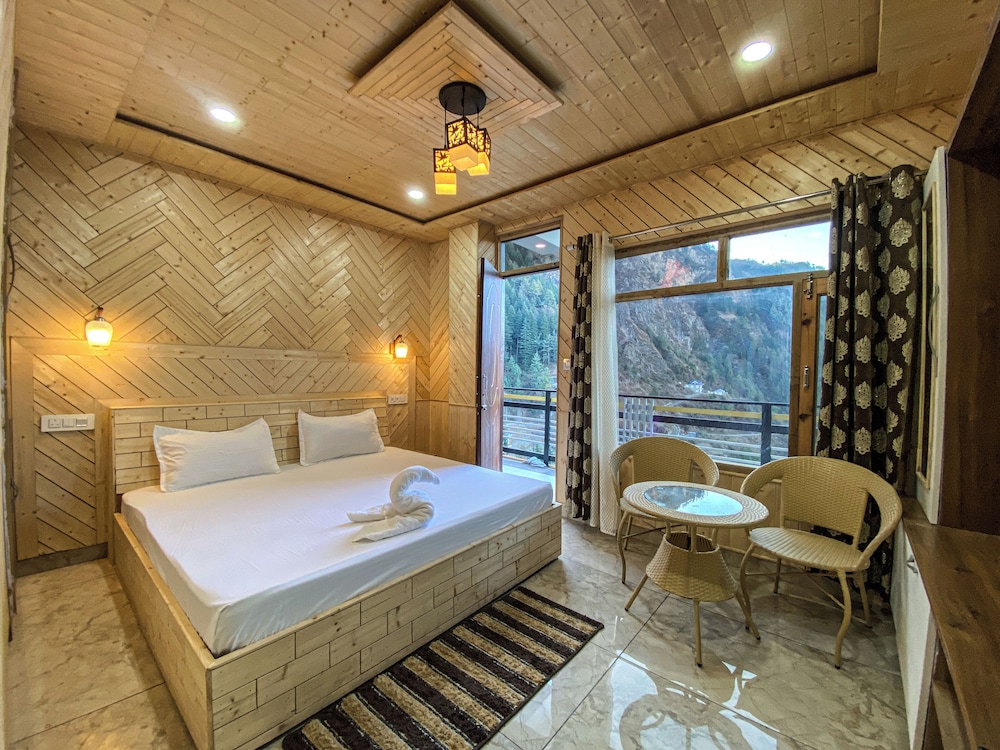 alpine crest homestay